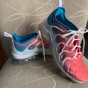 Nike Women's Air Vapormax Plus Lava Glow Blue Lagoon C15862-600 Size 7.5